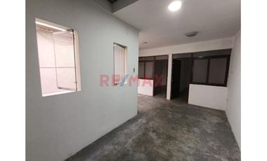 Vendo Amplio Dúplex De 155 M² – Urb. Los Jazmines, Sjl