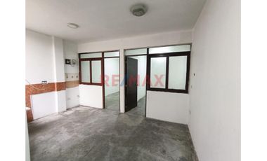 Vendo Amplio Dúplex De 155 M² – Urb. Los Jazmines, Sjl
