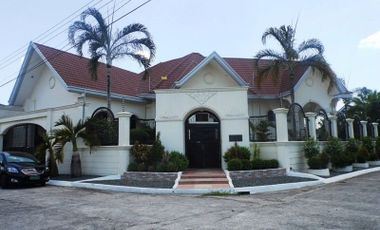1300 Sqm Elegant House & Lot with private pool in Angeles City near SM Telabastagan