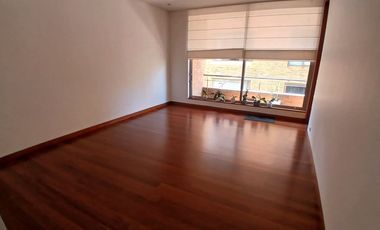 apartamento en arriendo en chico reservado. Cod A51942