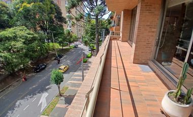 apartamento en arriendo en chico reservado. Cod A51942