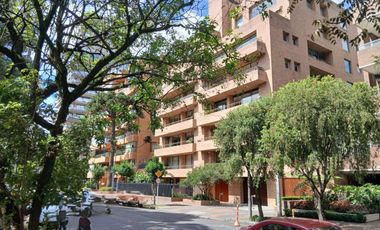 apartamento en arriendo en chico reservado. Cod A51942