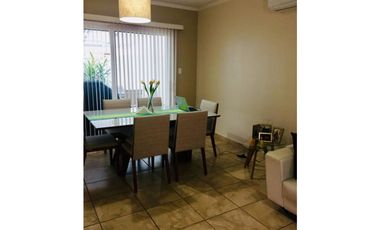 CASA EN BRISAS DEL GOLF 175 M2 4 REC 3.5 BAÑOS 2 PARKING