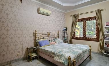 DIJUAL RUMAH MEGAH, ASRI DEPAN TAMAN at Jl BONA INDAH, LEBAK BULUS