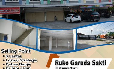 dijual ruko 3 lt lokasi pinggir jalan garuda sakti km 2