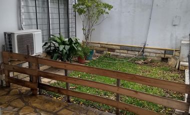 Venta de casa 3 ambientes Villa Luzuriaga