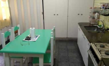 Venta de casa 3 ambientes Villa Luzuriaga