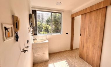 apartamento en arriendo en loma del escobero. Cod A777028