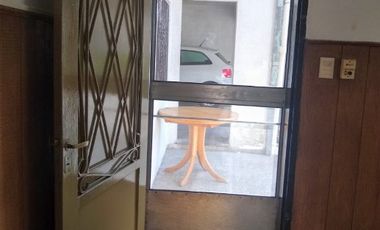 Casa PH en venta en Bernal Oeste