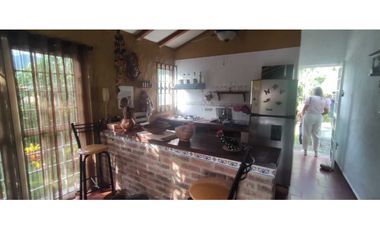 Se vende casa campestre de 700 M2 en La Mesa Cund Col, 320 millones