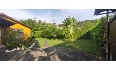 Se vende casa campestre de 700 M2 en La Mesa Cund Col, 320 millones