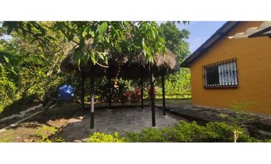 Se vende casa campestre de 700 M2 en La Mesa Cund Col, 320 millones
