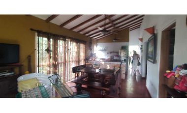 Se vende casa campestre de 700 M2 en La Mesa Cund Col, 320 millones