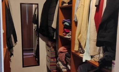 SE VENDE DUPLEX . CALLE 11 DE SETIEMBRE AL 400, HAEDO SUR. 4 AMBIENTES CON COCHERA PARA 2 AUTOS CON ACCESO AUTOMAT. ANTIGUEDAD 13 AÑOS SUSANA QUINELLI