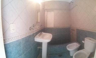 DEPARTAMENTO EN VENTA  Nemesio Alvarez 800-Moreno centro