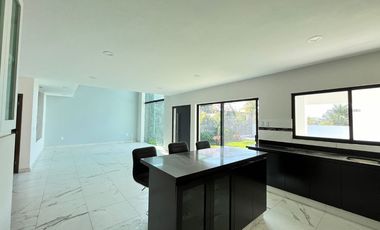 A 8 minutos de plaza galerías y plaza Averanda