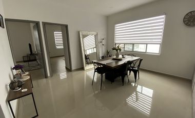 Hermoso Departamento 2 Recamaras 1.5 baños 2 Estacionamientos