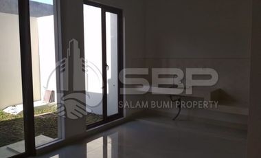 Rumah Dijual Jogja mewah istimewa perum Vasana dkt UGM jl kaliurang km 6