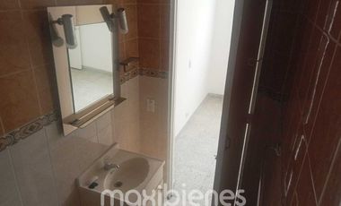 casa en arriendo en florida nueva. Cod A67267