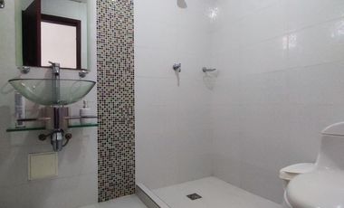 casa en venta en niza. Cod V28255