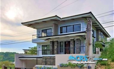 4Bedroom House and Lot with Seaview for Sale in Talisay City Cebu