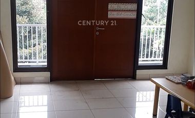 Disewakan Rumah Rapi Pinggir Jalan Strategis Heliconia Extension