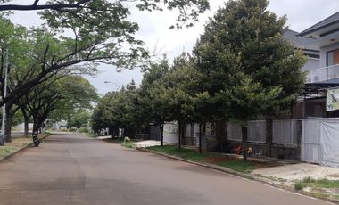 Disewakan Rumah Rapi Pinggir Jalan Strategis Heliconia Extension