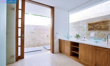 Spectacular Samui Sea View Villa on 1 Rai Land