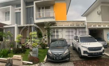 Rumah Dijual Jogja cantik 2lt perum elite jl kaliurang km 9 greenhills