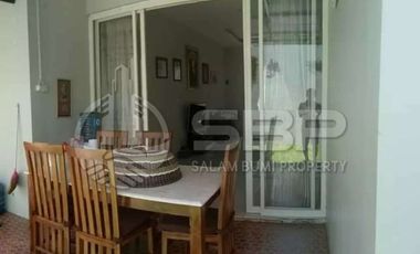 Rumah Dijual Jogja cantik 2lt perum elite jl kaliurang km 9 greenhills