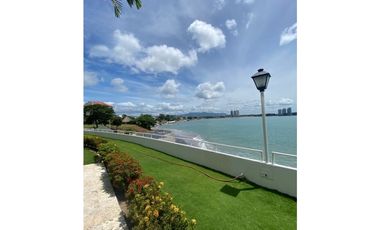 Se vende Penthouse en Coronado