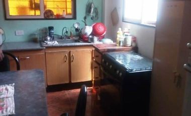 Padua - Casa c/escritura sobre Scalabrini Ortíz, a Mts. de Av. Calle Real, precio total: U$S 70.000