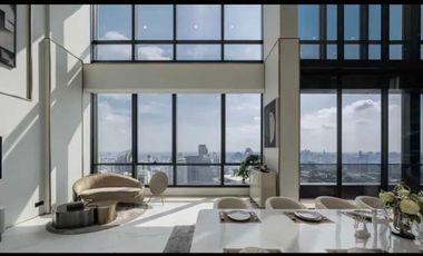 Esse Sukhumvit 36 - Penthouse Duplex