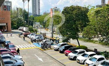 local en arriendo en poblado. Cod A8794