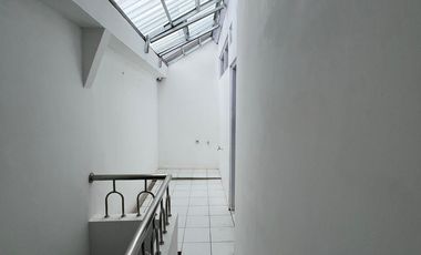 Di jual rumah baru di renovasi di Perum Beji Permai Tanah Baru Depok