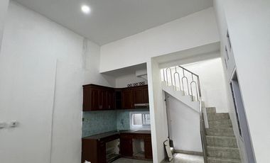 Di jual rumah baru di renovasi di Perum Beji Permai Tanah Baru Depok