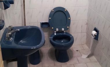 HERMOSA CASA FRENTE A LA CIUDAD DEPORTIVA