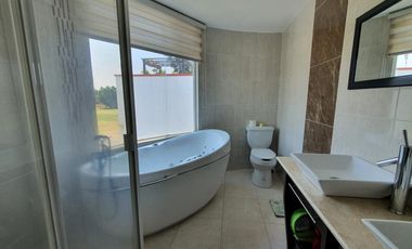 Casa en Venta en El Álamo Country Club, en Celaya, Gto.
