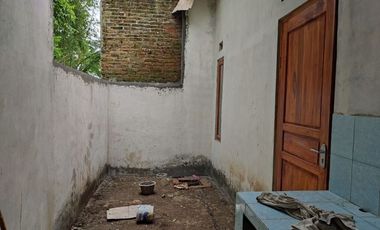 RUMAH BARU DI TEPI JALAN RAYA SECANG LAGI HARGA PROMO