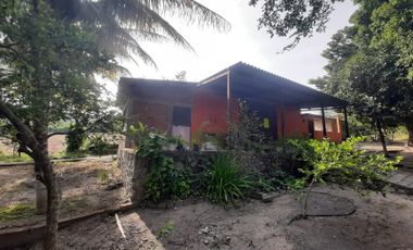 Rancho acuícola en venta, 2 hectáreas,  en Los Ortices, Colima, con 3 estanques