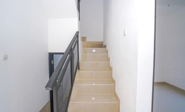 Rumah SHM 2 Lt Hadap Timur 10 Mnt ke RS Citra Medika Depok J-34093