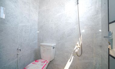 Rumah SHM 2 Lt Hadap Timur 10 Mnt ke RS Citra Medika Depok J-34093