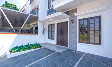 Rumah SHM 2 Lt Hadap Timur 10 Mnt ke RS Citra Medika Depok J-34093