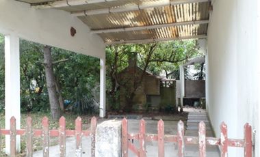 Venta de casa con departamento