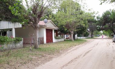 Venta de casa con departamento