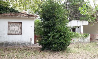 Venta de casa con departamento