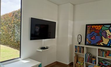 casa en arriendo/venta en cajicá. Cod A8124224