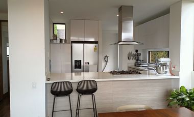 casa en arriendo/venta en cajicá. Cod A8124224