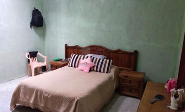 Venta casa en San Juan la Isla Rayon, con un jardín de 500 m2, aprox. con todos los servicios