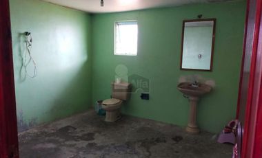 Venta casa en San Juan la Isla Rayon, con un jardín de 500 m2, aprox. con todos los servicios